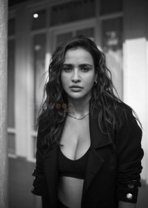 Sexy Aisha Sharma BW Photoshoot Stills 51