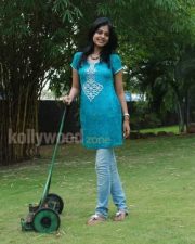 Sexy Bindu Madhavi Photos