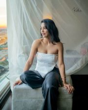 Sexy Daksha Nagarkar Busty Photos 04