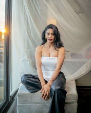 Sexy Daksha Nagarkar Busty Photos 05