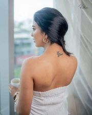 Sexy Daksha Nagarkar Busty Photos 06