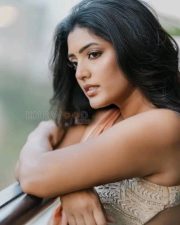 Sexy Eesha Rebba in a Cream Saree with a Sleeveless Blouse Photos 01