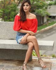 Sexy Indian Actress Rhea Chakraborty Photos