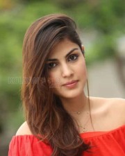 Sexy Indian Actress Rhea Chakraborty Photos