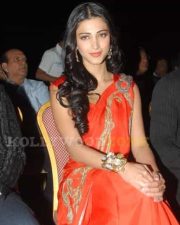 Sexy Shruthi Haasan Pictures