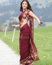 Sexy Shruthi Hassan Photos