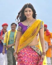 Sexy Shruthi Hassan Photos