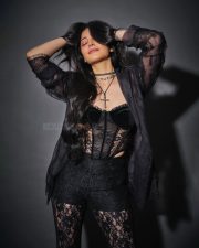 Sexy Shruti Haasan in a Black Lace Net Dress Photos 01