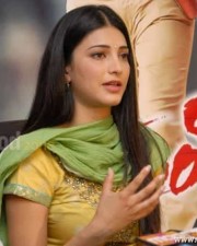 Sexy Shruti Hassan Salwar Photos