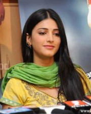 Sexy Shruti Hassan Salwar Photos