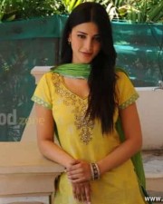 Sexy Shruti Hassan Salwar Photos