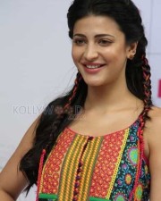 Shruti Haasan At Haute Curry Fashion Show Photos