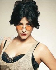 Shruti Haasan Sexy Fhm Magazine Photos