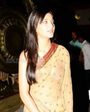 Shruti Haasan Sexy Saree Cleavage Pictures