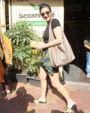 Shruti Haasan Spotted At Farmer S Cafe Bandra Photos