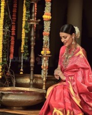 Shruti Haasan Traditional Saree Photoshoot Pictures 02