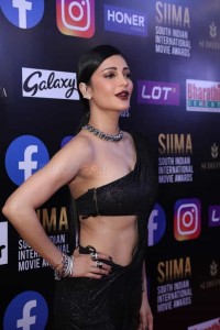 Shruti Haasan at SIIMA Awards 2021 Photos 07