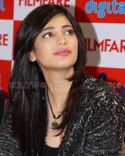 Shruti Hassan At Reliance Digital Filmfare Readers Meet Photos
