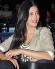 Shruti Hassan Latest Pictures
