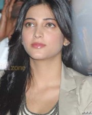 Shruti Hassan Latest Pictures