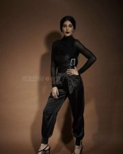 South Actress Shruti Haasan Latest Photoshoot Stills 04