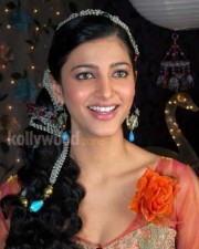 South Indian Actress Shruthi Hassan Sexy Pictures
