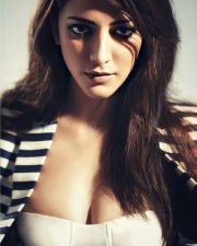 South Indian Actress Shruti Haasan Stylish Pictures 02