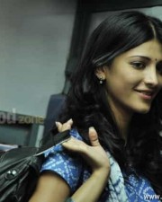 Sruthi Hasan Sexy Stills