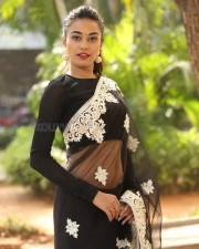 Stefy Patel At Ninnu Thalachi First Look Launch Event Photos