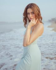 Stylish Aamna Sharif in a Pastel Beach Dress Pictures 05