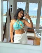 Stylish Eesha Rebba in a Teal Top with a White Pant Photos 04 Stylish Eesha Rebba in a Teal Top with a White Pant Photos 04
