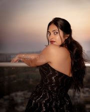Sultry Divi Vadthya Cleavage in a Black Gold Geometric Strapless Sequin Gown Photos 02