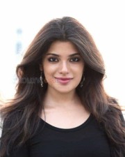 Tamil Actress Aathmika Photos