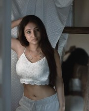 Tamil Actress Bommu Lakshmi Latest Photoshoot Pictures 09