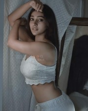 Tamil Actress Bommu Lakshmi Latest Photoshoot Pictures 11