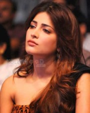 Tamil Actress Shruti Haasan Pics
