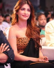Tamil Actress Shruti Haasan Pics