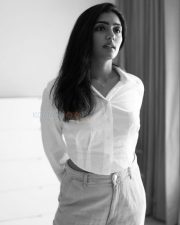 Telugu Actress Eesha Rebba New Sexy Pictures 23 Telugu Actress Eesha Rebba New Sexy Pictures 23