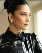 The Eye Actress Shruti Haasan in Leather Photos 01