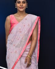 Tollywood Actress Bindu Madhavi at Dhandoraa Teaser Launch Photos 27