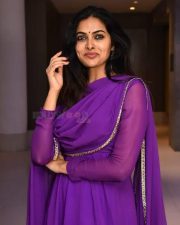 Tollywood Actress Divi Vadthya at Parampara Season 2 Pre Release Event Photos 17