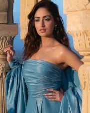 Yami Gautam Blue Dress Pic 01