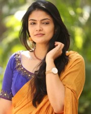 Actress Kalpika Ganesh At Padi Padi Leche Manasu Movie Thanks Meet Photos