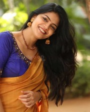 Actress Kalpika Ganesh At Padi Padi Leche Manasu Movie Thanks Meet Photos