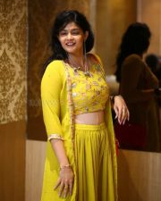Actress Kalpika Ganesh at Yashoda Movie Success Meet Pictures 02
