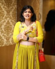 Actress Kalpika Ganesh at Yashoda Movie Success Meet Pictures 04