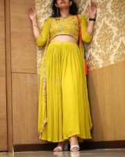 Actress Kalpika Ganesh at Yashoda Movie Success Meet Pictures 09