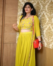 Actress Kalpika Ganesh at Yashoda Movie Success Meet Pictures 12