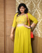 Actress Kalpika Ganesh at Yashoda Movie Success Meet Pictures 13