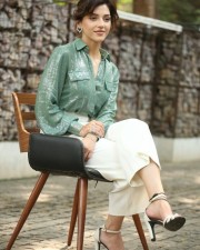 Actress Mehreen Kaur Pirzada at Manchi Rojulochaie Movie Interview Photos 13